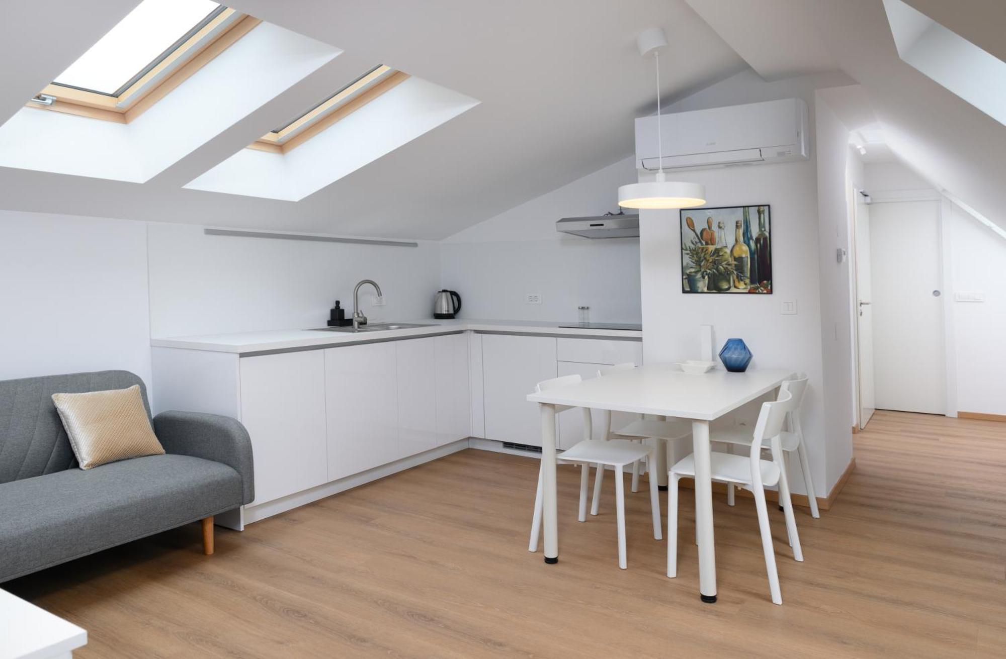 Primus Apartments Ljubljana Bagian luar foto
