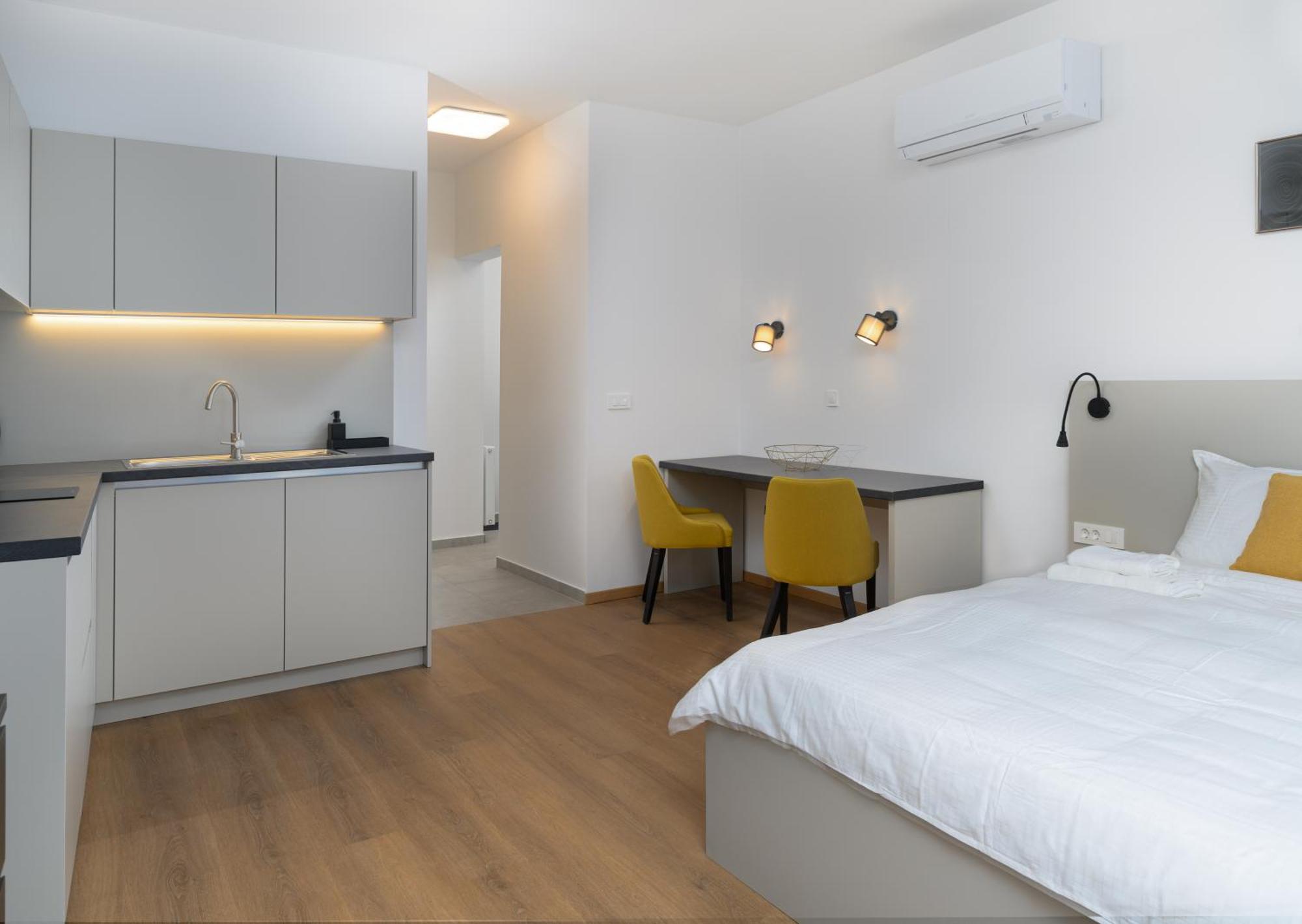 Primus Apartments Ljubljana Bagian luar foto